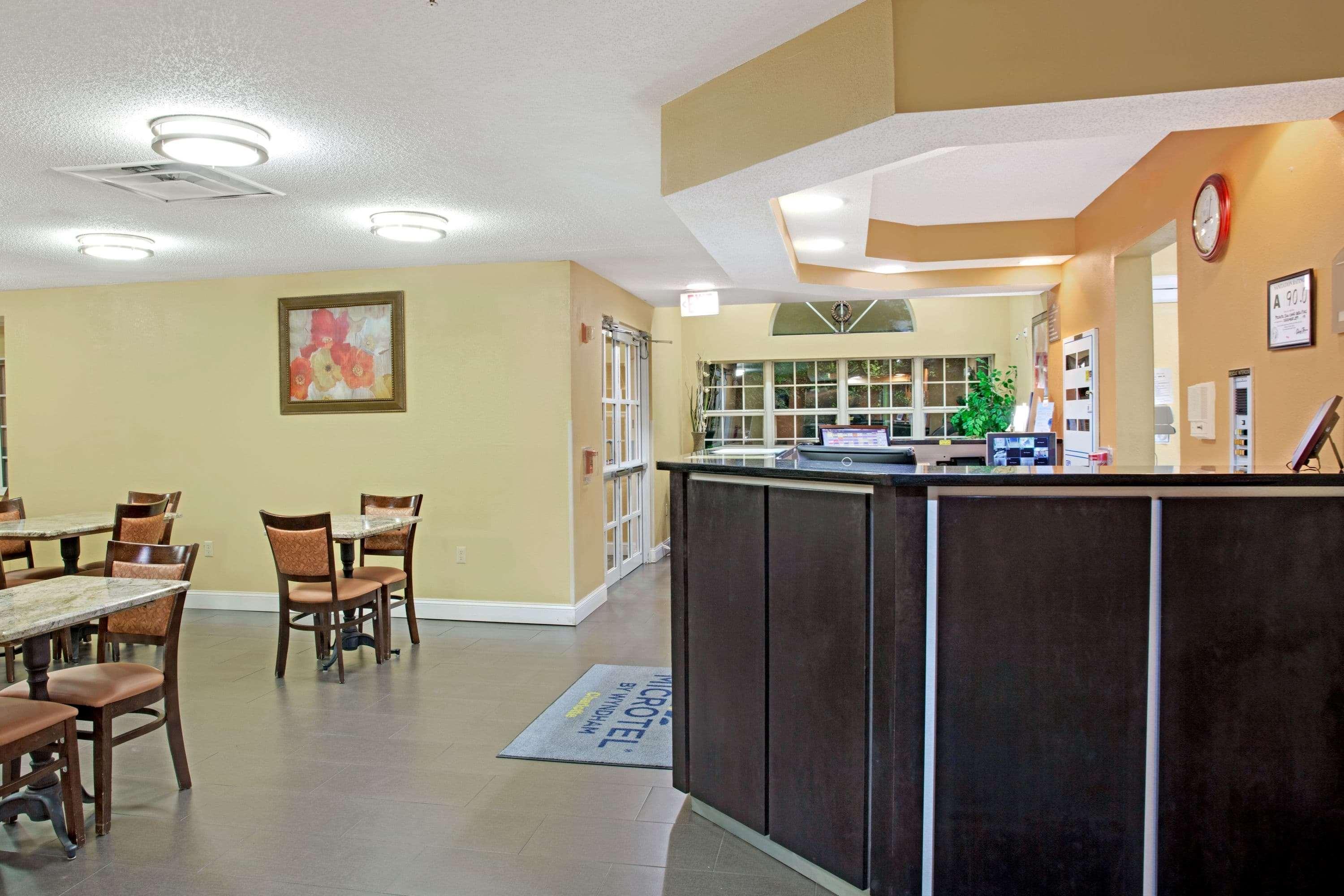 Microtel Inn By Wyndham University Place Charlotte Exteriér fotografie